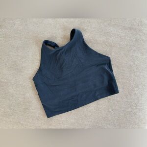 Athleta D-DD conscious crop
